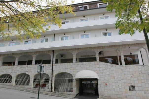 Petrus Hotel Chaves Esterno foto